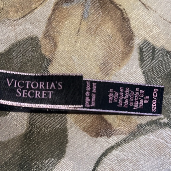 VICTORIAS SECRET Knockout Front Close Support Bra Top - Picture 8 of 9
